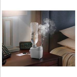 Homedics Portable Humidifier Comes with Travel Case Brand New
